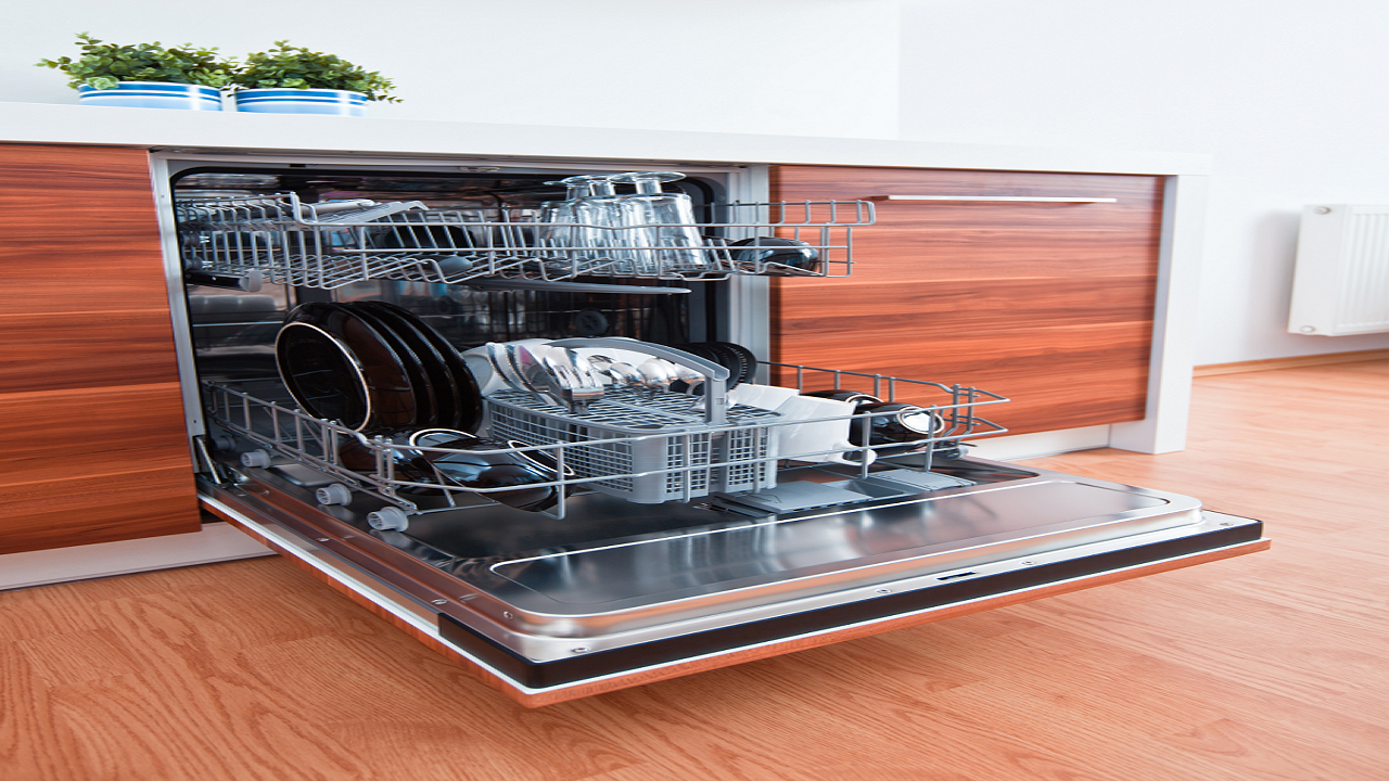Best Dishwasher that can detect or prevent leaks