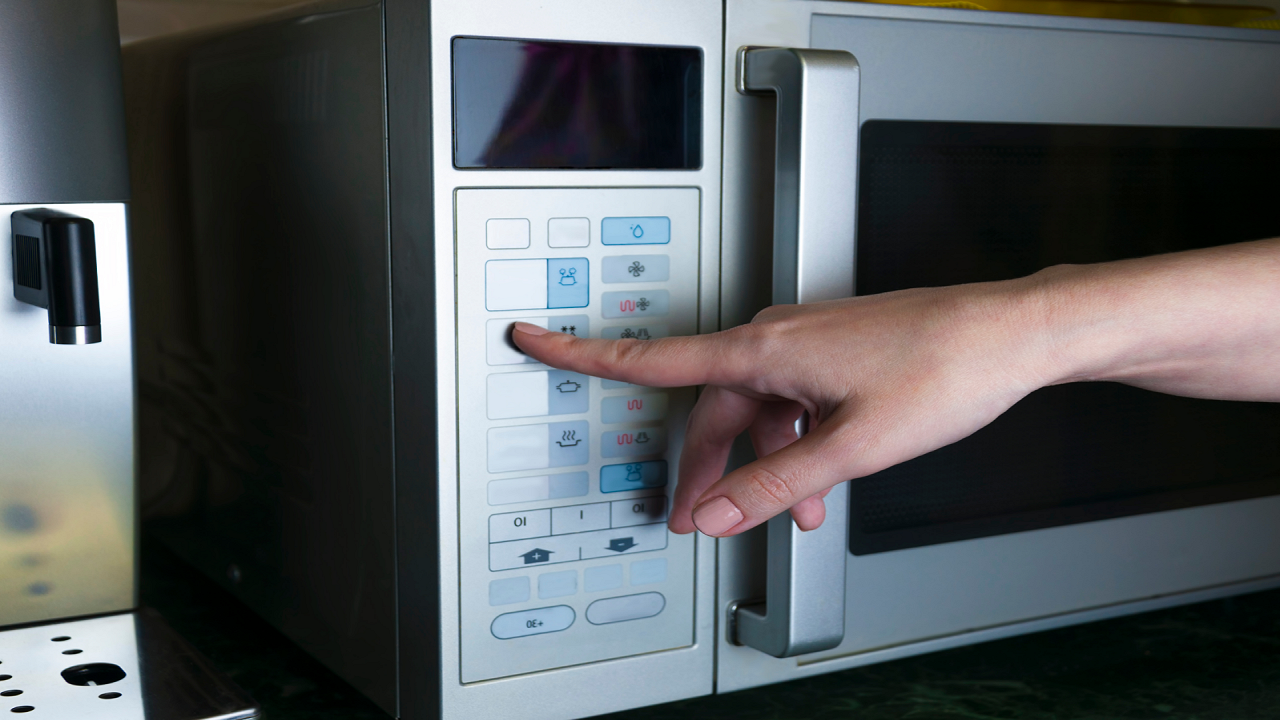 Do microwave ovens lose power as they age?