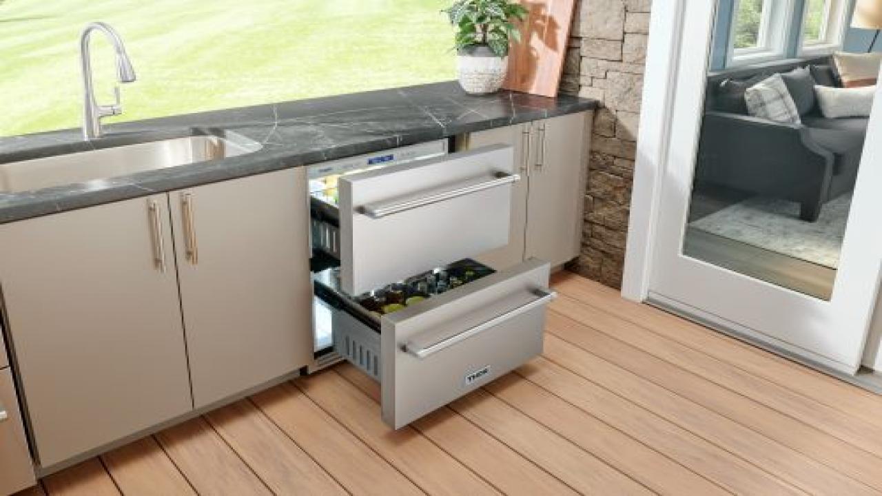 THOR Kitchen Debuts 24-Inch Refrigerator