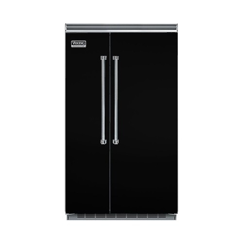 Viking Refrigerator Model VCSB5483BK